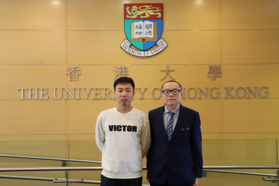 Professor Zhiqin Chu (right) and Feng Xu (left), the first author of the research paper

 